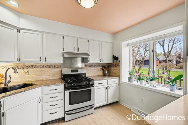 1275 Suncrest Drive Ne, Grand Rapids Twp, MI 49525