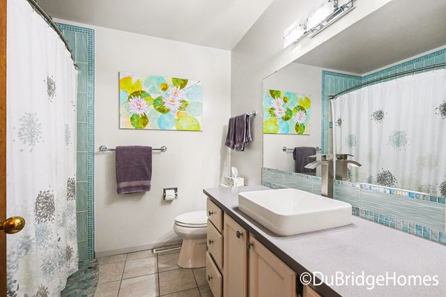 1275 Suncrest Drive Ne, Grand Rapids Twp, MI 49525