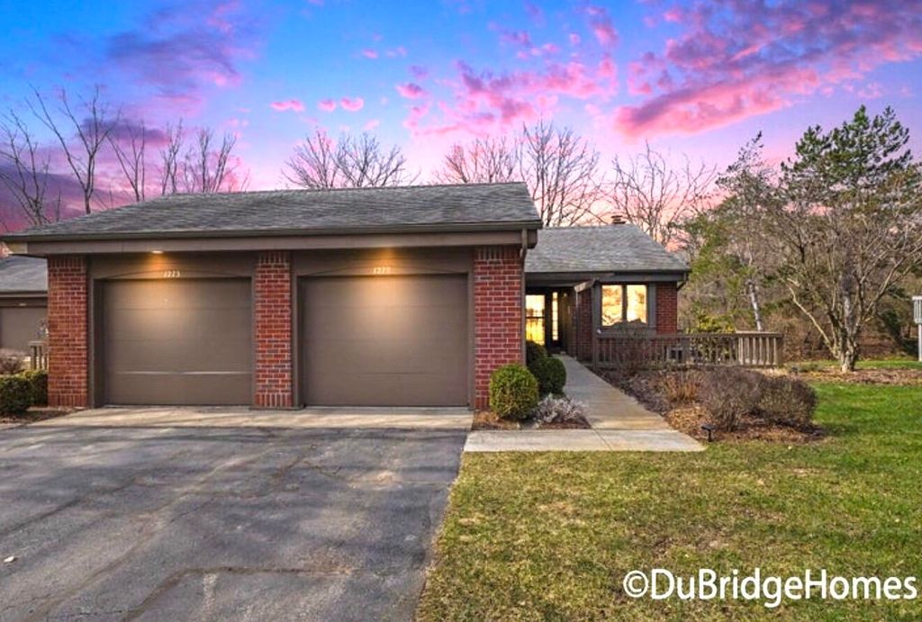 1275 Suncrest Drive Ne, Grand Rapids Twp, MI 49525