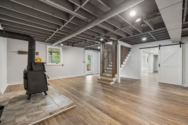 444 South Rd, Cottontown, TN 37048