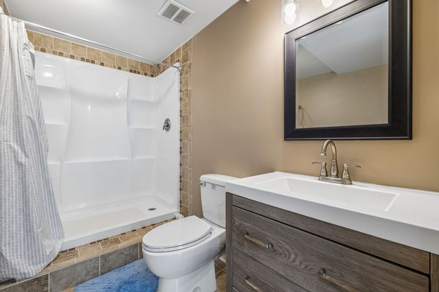 444 South Rd, Cottontown, TN 37048