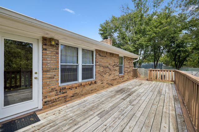 444 South Rd, Cottontown, TN 37048