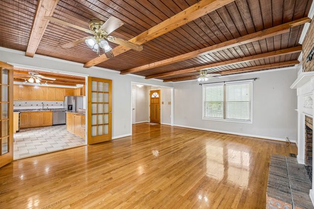 444 South Rd, Cottontown, TN 37048