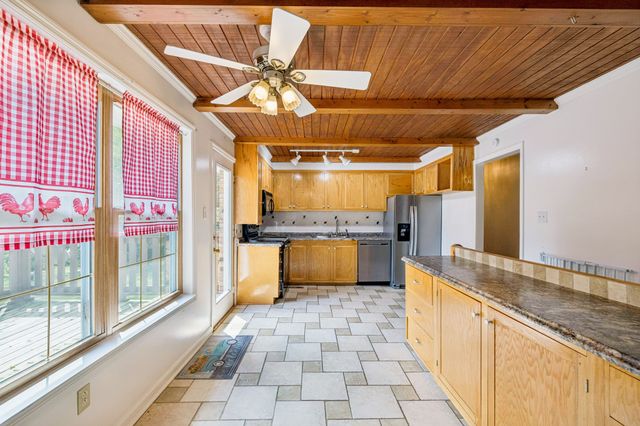 444 South Rd, Cottontown, TN 37048