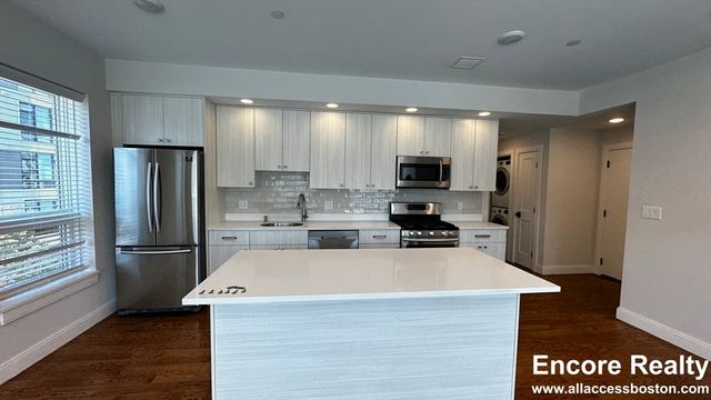 1 Everett St. 203, Boston, MA 02134