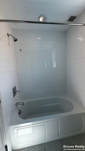 1 Everett St. 203, Boston, MA 02134