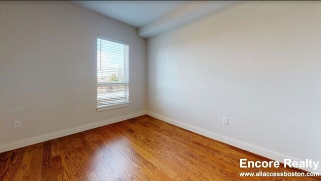 1 Everett St. 203, Boston, MA 02134