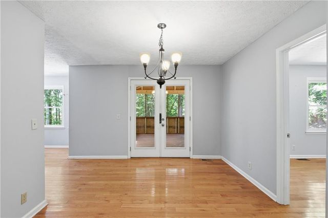 104 West Lane SE, Calhoun, GA 30701