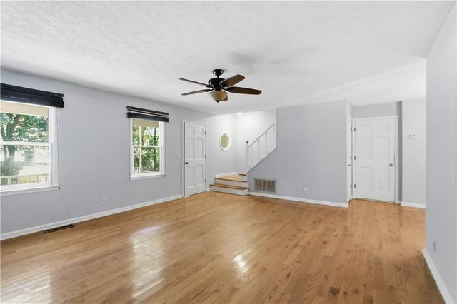104 West Lane SE, Calhoun, GA 30701