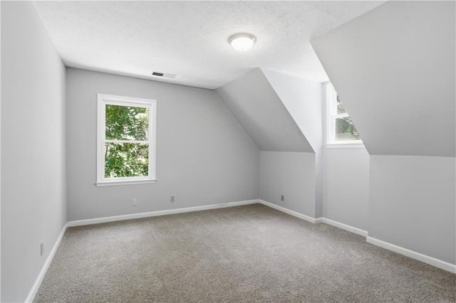 104 West Lane SE, Calhoun, GA 30701