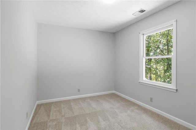 104 West Lane SE, Calhoun, GA 30701