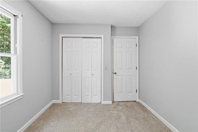 104 West Lane SE, Calhoun, GA 30701
