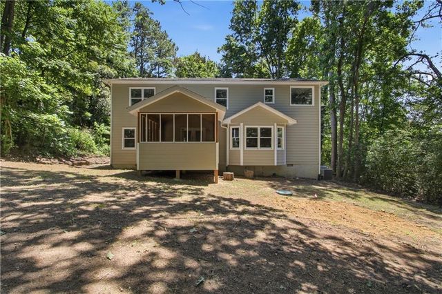 104 West Lane SE, Calhoun, GA 30701