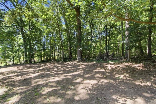 104 West Lane SE, Calhoun, GA 30701
