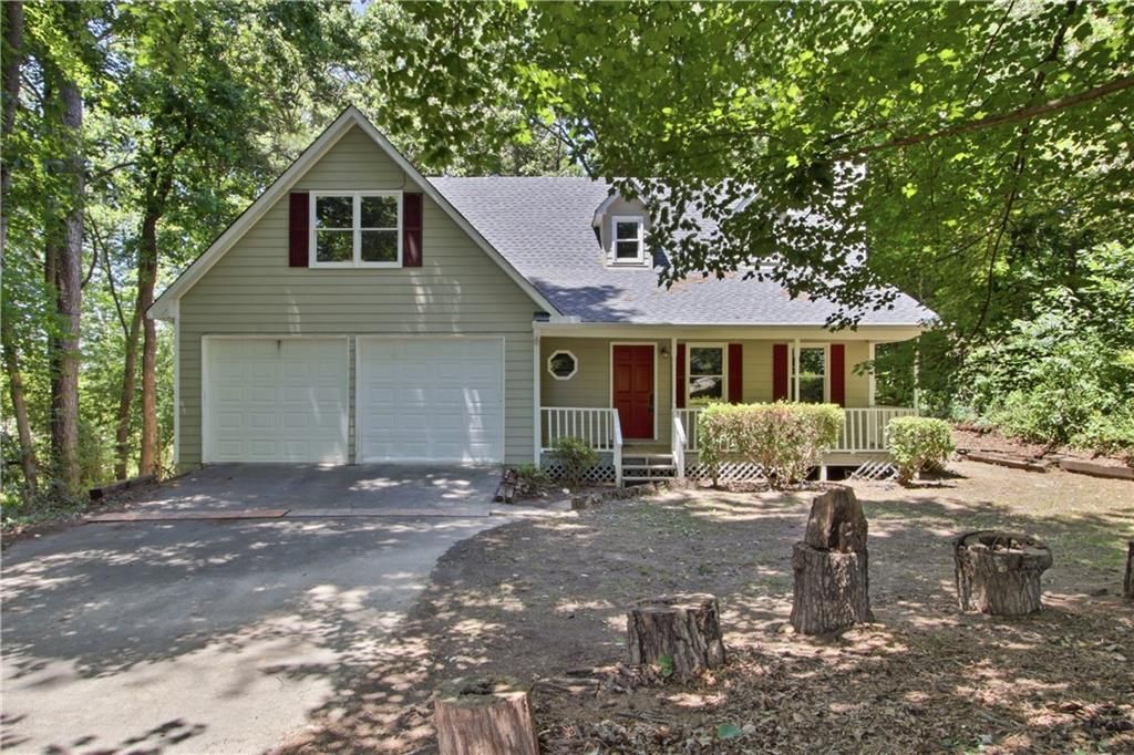 104 West Lane SE, Calhoun, GA 30701