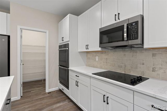 489 Spirit Drive, O'fallon, MO 63385