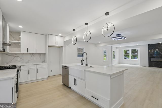1755 Emerald Avenue SW, Atlanta, GA 30310