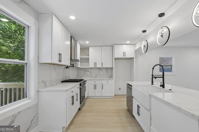1755 Emerald Avenue SW, Atlanta, GA 30310