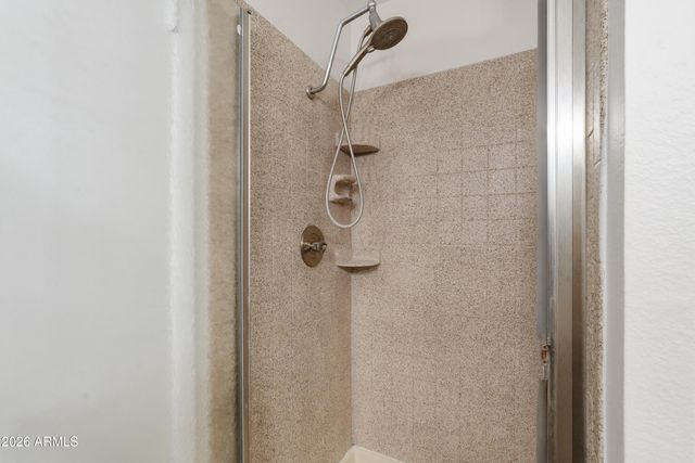 1332 W LOBO Avenue, Mesa, AZ 85202