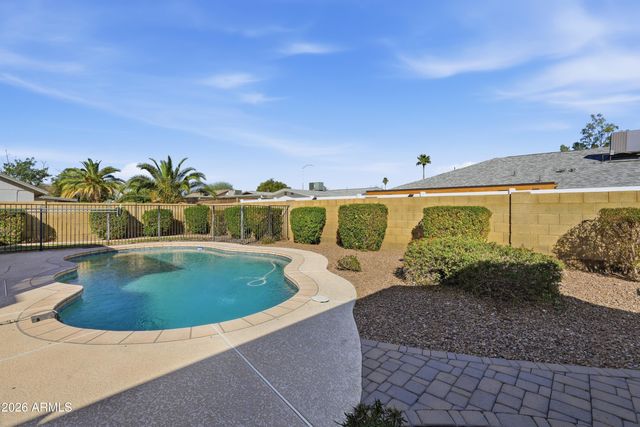 1332 W LOBO Avenue, Mesa, AZ 85202