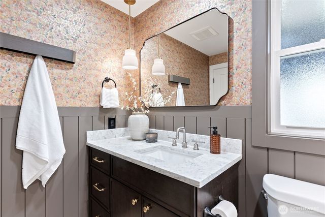 24324 138th Avenue SE, Kent, WA 98042