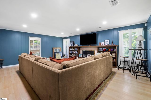 101 Mabry Drive, Spartanburg, SC 29307