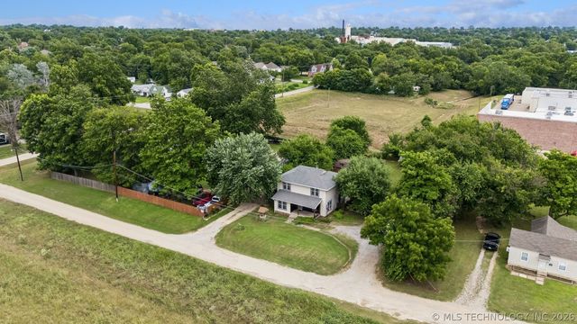 809 S Park Street, Sapulpa, OK 74066