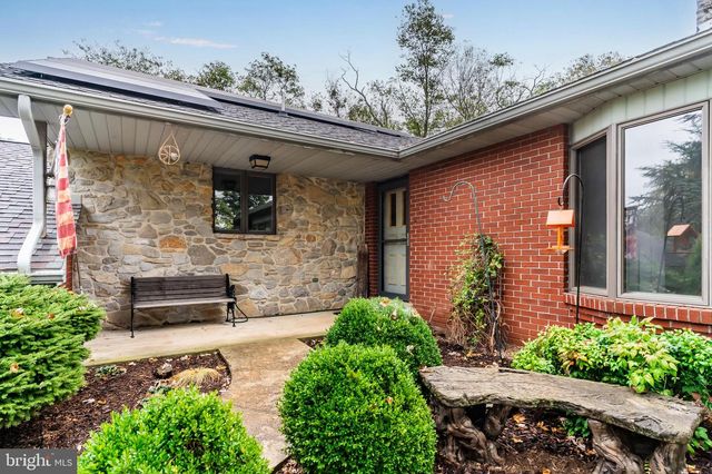 880 CREEK ROAD, Carlisle, PA 17015