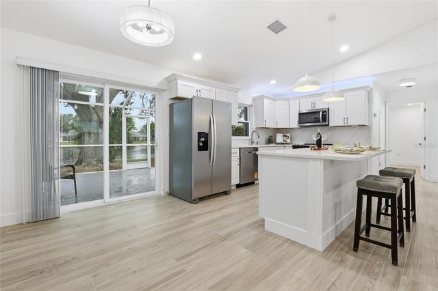 664 SUGARWOOD TRAIL, Venice, FL 34292