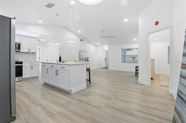 664 SUGARWOOD TRAIL, Venice, FL 34292