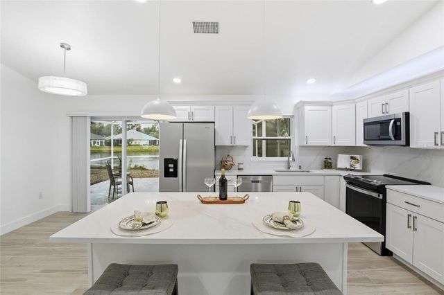 664 SUGARWOOD TRAIL, Venice, FL 34292