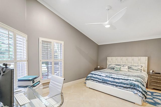 2208 Soundings Court, Greenacres, FL 33413