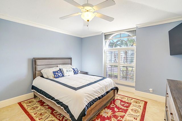 2208 Soundings Court, Greenacres, FL 33413