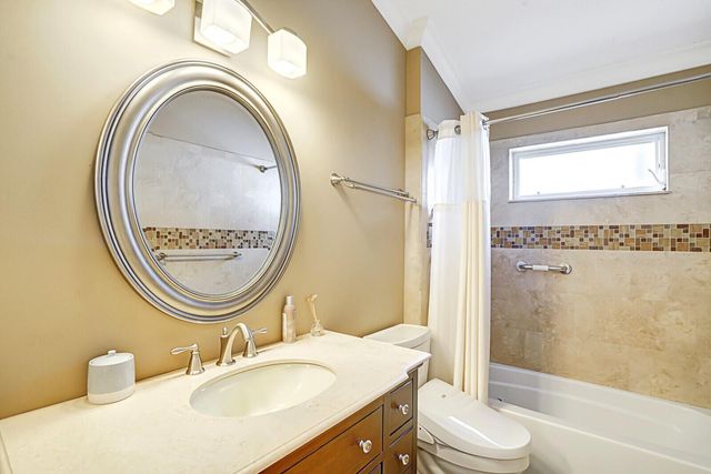 2208 Soundings Court, Greenacres, FL 33413