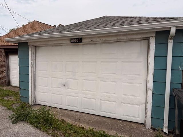 10003 S Exchange Avenue, Chicago, IL 60617