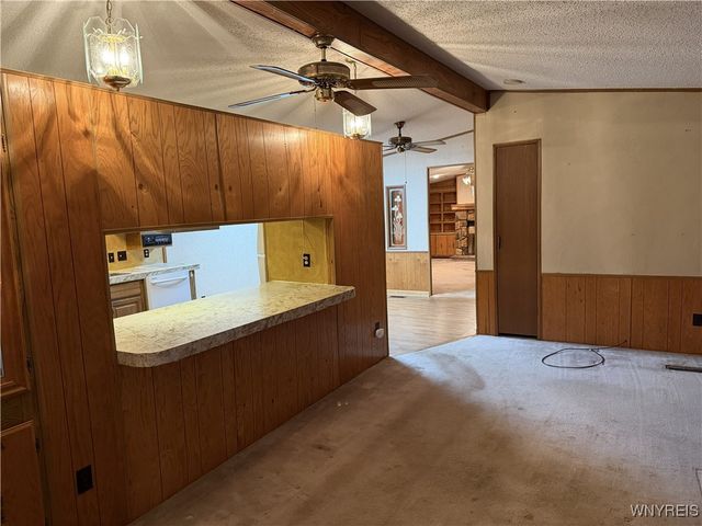 57 Lorraine Place, West Seneca, NY 14224