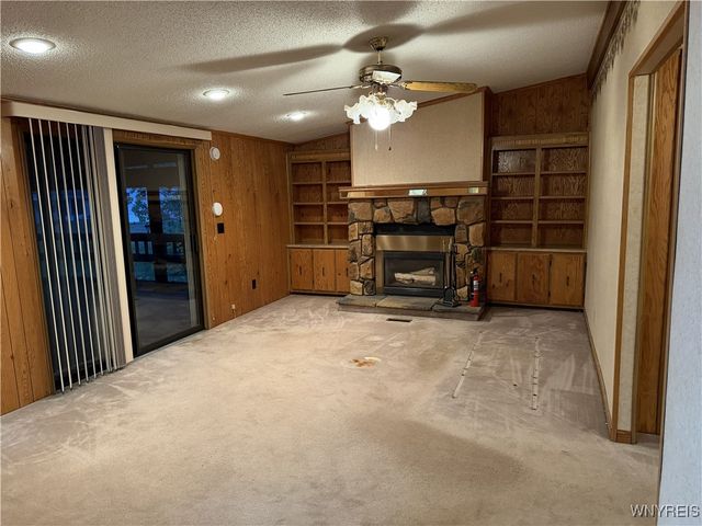 57 Lorraine Place, West Seneca, NY 14224