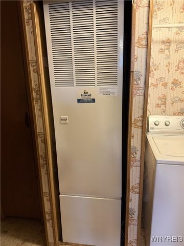 57 Lorraine Place, West Seneca, NY 14224