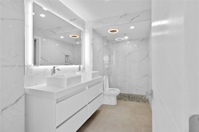 3675 N Country Club Dr 2008, Aventura, FL 33180