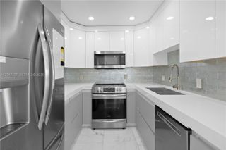 3675 N Country Club Dr 2008, Aventura, FL 33180