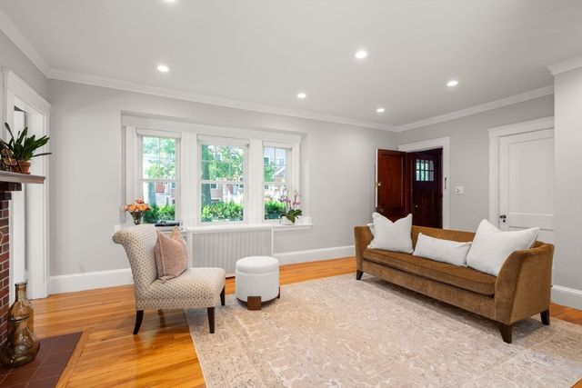 20 Lawndale Street 20, Belmont, MA 02478