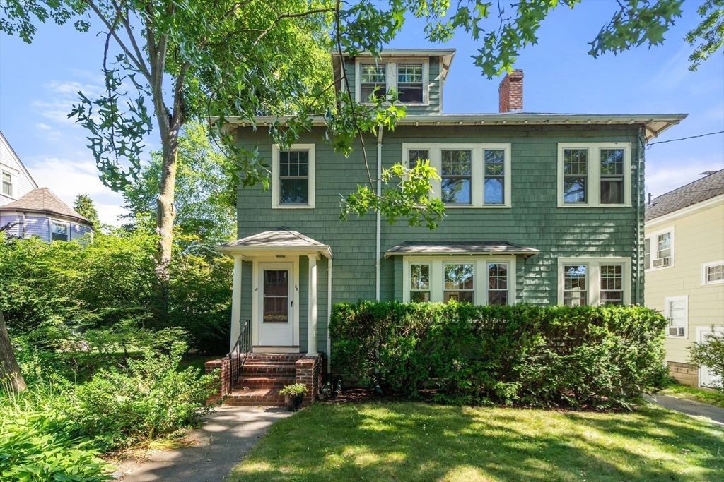 20 Lawndale Street 20, Belmont, MA 02478