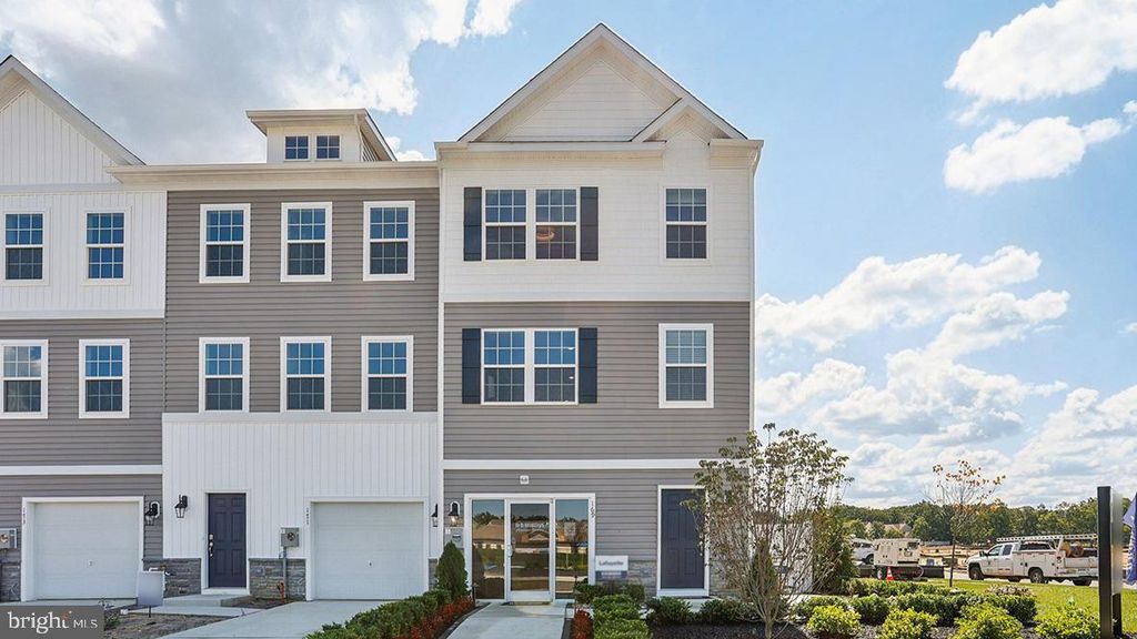 133 ESSEX DRIVE, Sicklerville, NJ 08081