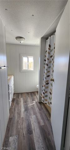 6042 Milne Road, Landers, CA 92285