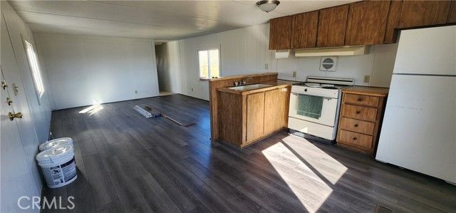 6042 Milne Road, Landers, CA 92285