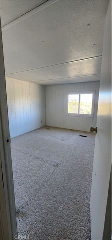 6042 Milne Road, Landers, CA 92285