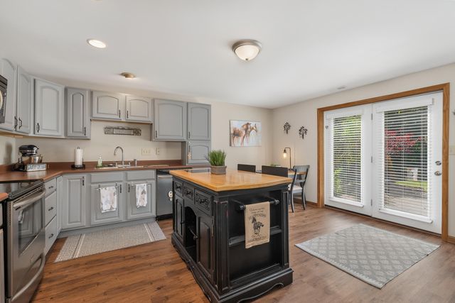 2177 Treetop Lane, Hebron, KY 41048