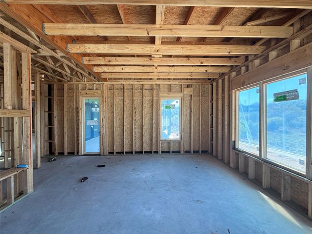 100 Nattie Woods, Horseshoe Bay, TX 78657