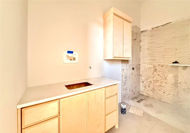 100 Nattie Woods, Horseshoe Bay, TX 78657