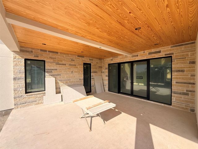 100 Nattie Woods, Horseshoe Bay, TX 78657